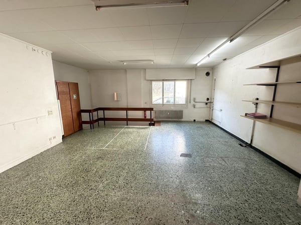 Sierre, local commercial avec sous-sol de 30 m2 aménageable sur demande au cœur de la ville 8