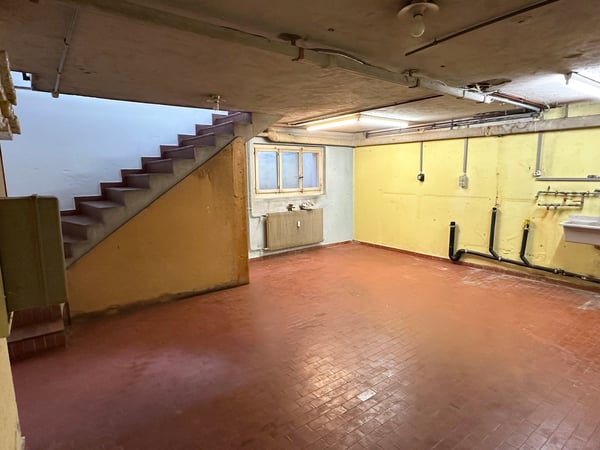 Sierre, local commercial avec sous-sol de 30 m2 aménageable sur demande au cœur de la ville 19