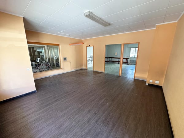 Sierre, local commercial avec sous-sol de 30 m2 aménageable sur demande au cœur de la ville 5
