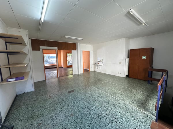 Sierre, local commercial avec sous-sol de 30 m2 aménageable sur demande au cœur de la ville 11