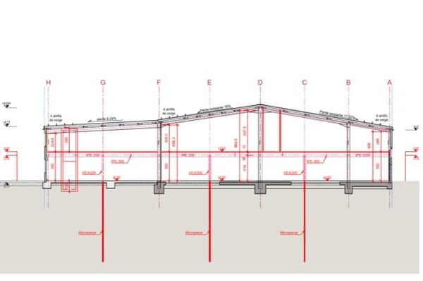 Sion, à louer 1 local de 440.50m2 au rez dans un bâtiment industriel entièrement rénové. 5