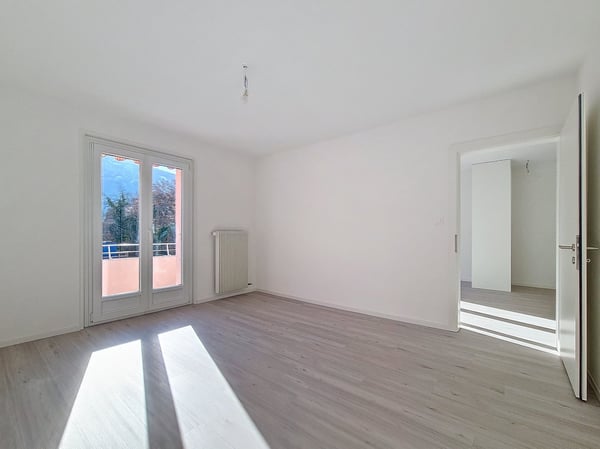 Sion, appartement de 3.5 pièces moderne de 80 m2 avec balcon au sud et place de parc 7