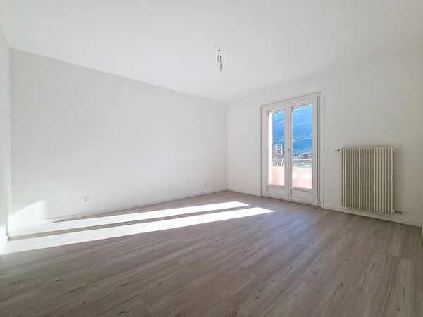 Sion, appartement de 3.5 pièces moderne de 80 m2 avec balcon au sud et place de parc 8