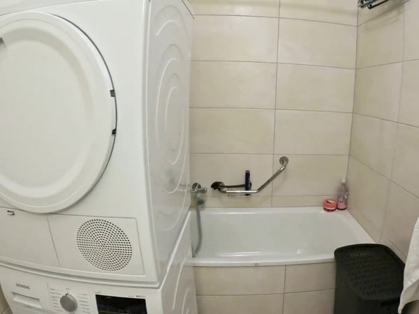 Sion, appartement de 4.5 pièces de 117m2 dans une résidence Minergie avec 2 pl. de parc intérieures 13