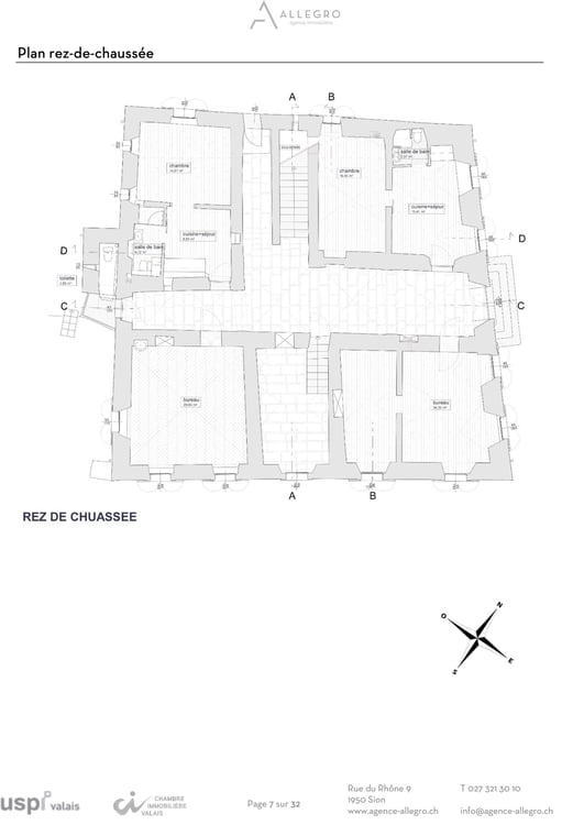 Sion, maison historique au cœur de la vieille ville composé de 5 appartements et 2 bureaux 38