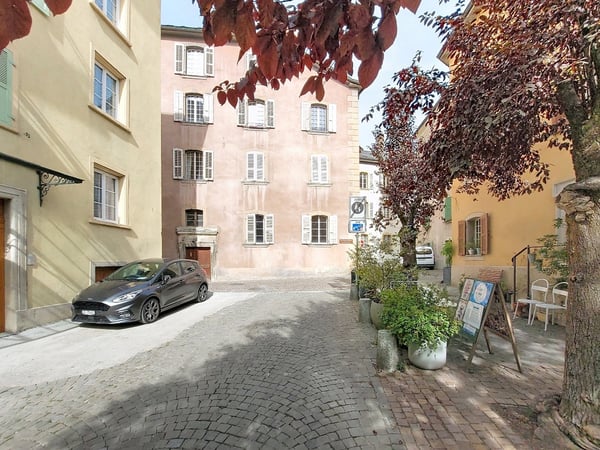 Sion, maison historique au cœur de la vieille ville composé de 5 appartements et 2 bureaux 4