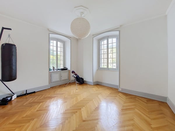 Sion, maison historique au cœur de la vieille ville composé de 5 appartements et 2 bureaux 26