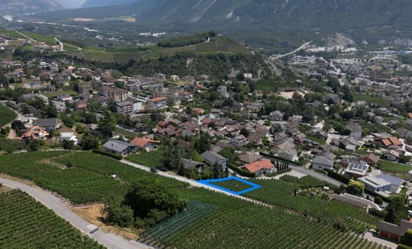 Veyras, terrain à bâtir de 588 m2 avec IBUS de 0.5 avec une magnifique vue sur les Alpes Valaisannes 3