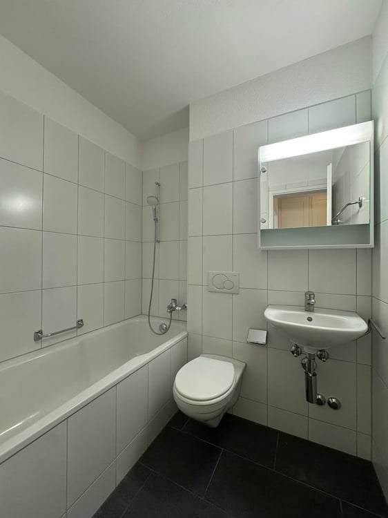 Gemütliche 2-Zimmerwohnung mit eigenem Gartensitzplatz. 11