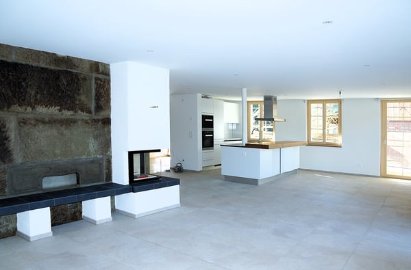 Exklusive 6.5-Zimmer-Wohnung in idyllischem Bauernhaus in Utzigen zu vermieten 4