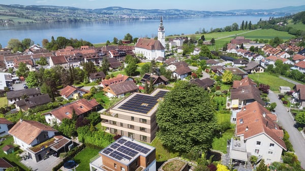 1.5-Zimmer-Spitzenwohnung in bester Lage mit interessanten Aussichten ! 1