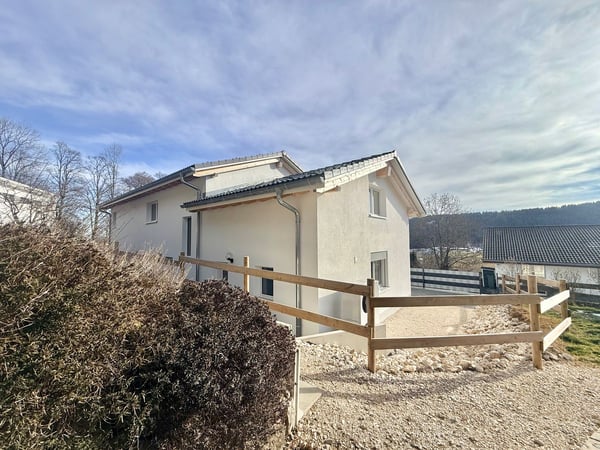 Charmant 5.5 pièces doté d'une terrasse spacieuse 12