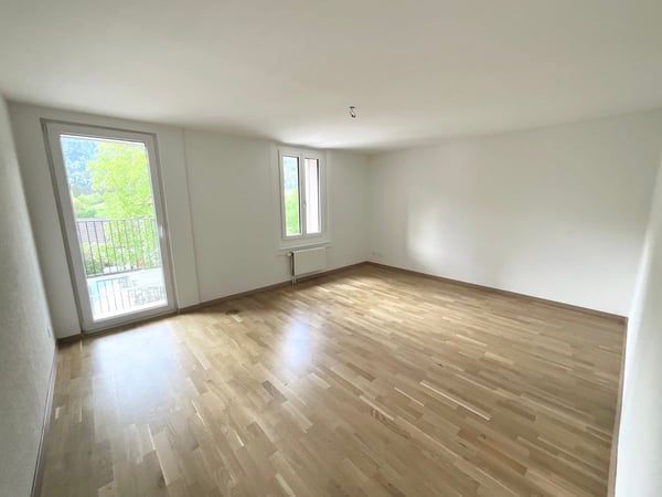 Bel appartement lumineux de 3 pièces avec balcon et vue dégagée 2