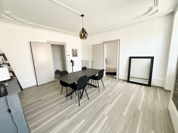 Charmant appartement de 4,5 pièces avec cachet au rez-de-chaussée 7