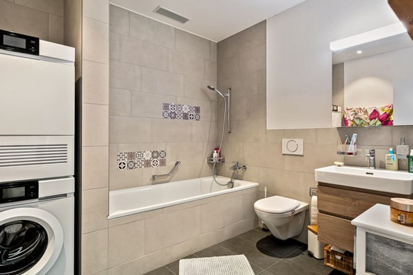 Zeitlose Eleganz trifft Wohnkomfort - 3.5-Zimmer-Wohnung in Meinisberg 7