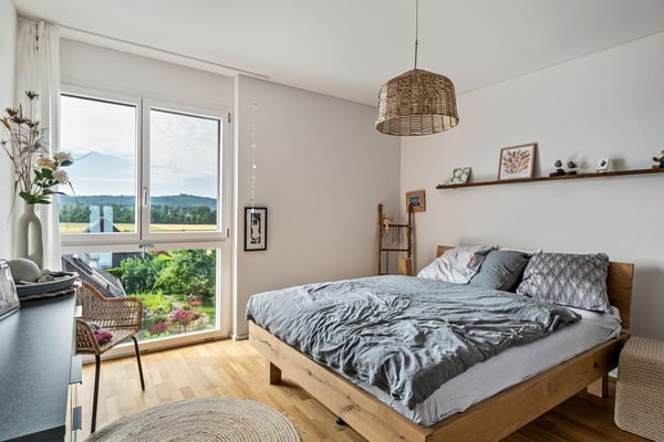 Zeitlose Eleganz trifft Wohnkomfort - 3.5-Zimmer-Wohnung in Meinisberg 9