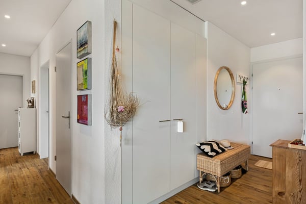 Zeitlose Eleganz trifft Wohnkomfort - 3.5-Zimmer-Wohnung in Meinisberg 6
