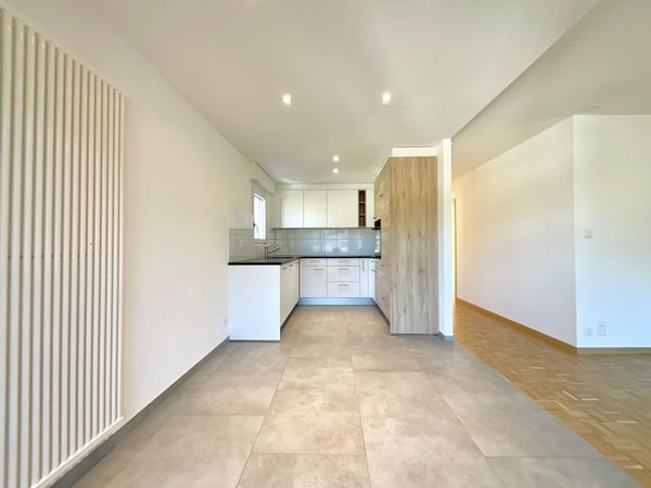 Bel appartement lumineux de 2.5 pièces avec balcon 2