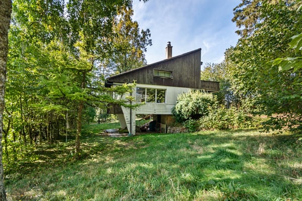 Un refuge au coeur des crêtes jurassiennes 2'520 m² de nature 2