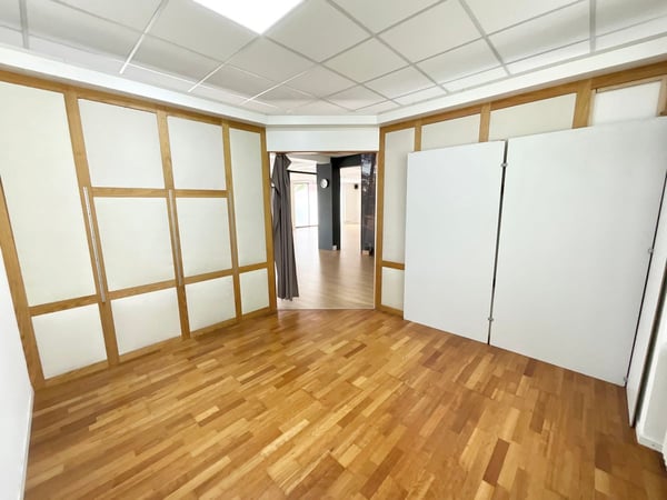 Locaux avec vitrines idéalement situé au coeur de Delémont 5