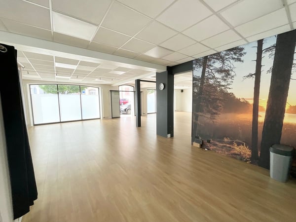 Locaux avec vitrines idéalement situé au coeur de Delémont 3