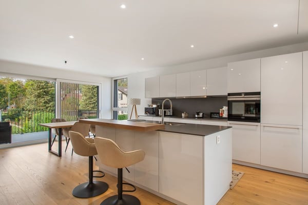 Develier - Spacieux appartement de 5.5 pièces avec balcon et loggia