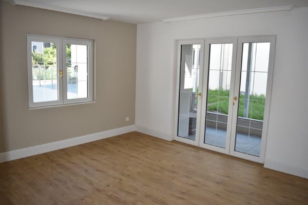 Sonnige 1.5 Zi-Dachwohnung an ruhiger Lage. 2