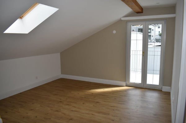 Sonnige 1.5 Zi-Dachwohnung an ruhiger Lage. 7