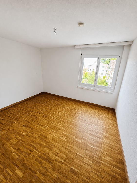Helle Familienwohnung mit Balkon und 2 Bädern / 2 Parkplätze möglich 7