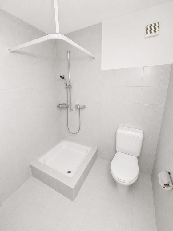 Geräumige 5.5-Zimmer-Wohnung mit Balkon 8