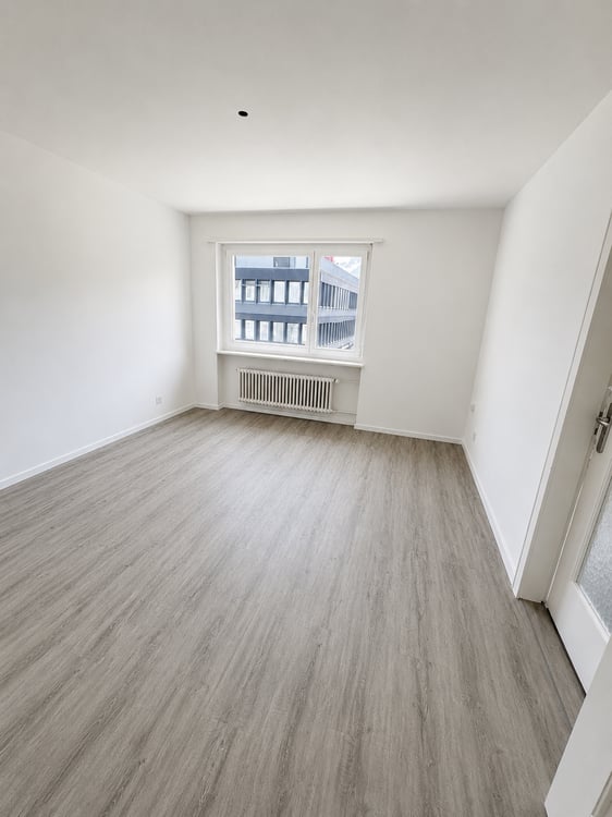 4-Zimmerwohnung mit Balkon / 4. OG mit Lift 7