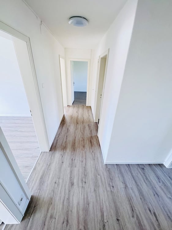 4-Zimmerwohnung mit Balkon / 4. OG mit Lift 5