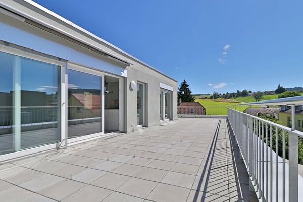 Moderne Attikawohnungen mit Panoramablick in Biglen
