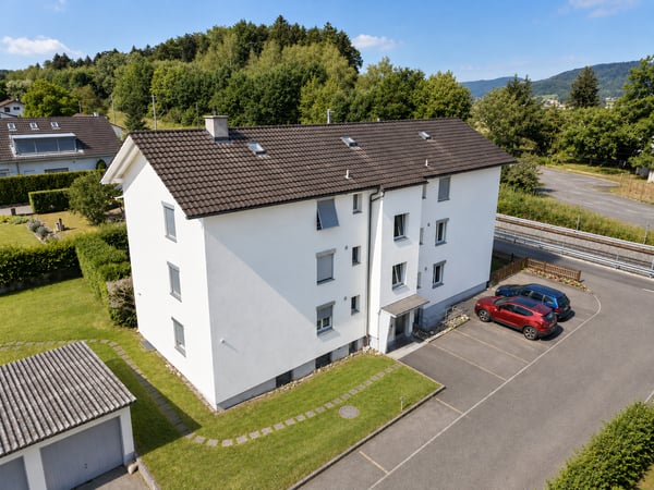 3.5-Zimmer-Eigentumswohnung mit Balkon – viel Potenzial zum attraktiven Preis 1