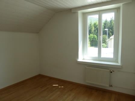 Charmanter Apartment mit 2 Zimmern im Herzen von Moutier 2