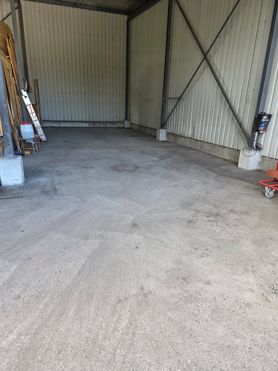 Außenabdeckung für Lagerzwecke in Delémont zu vermieten 4