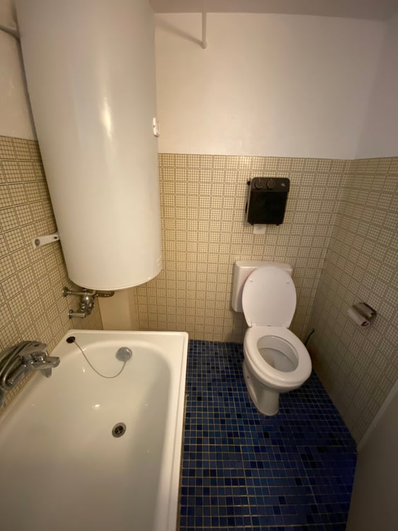 Charmant 2.5 pièces de 40m2 au 2ème étage au coeur de la vieille ville dans un quartier calme 7
