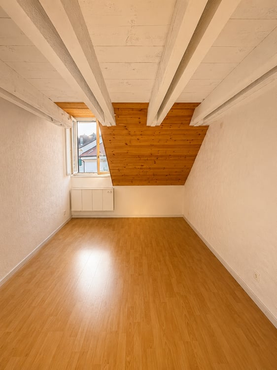 Magnifique 3.5 pièces en duplex au 3ème étage au coeur de la vieille ville 4