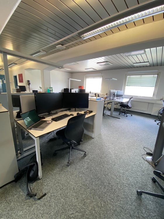 Bureau lumineux de 2 pièces au cœur de Delémont 7