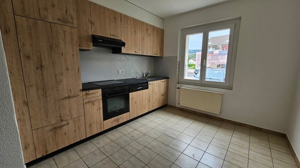 Bel appartement de 3 pièces au rez 2
