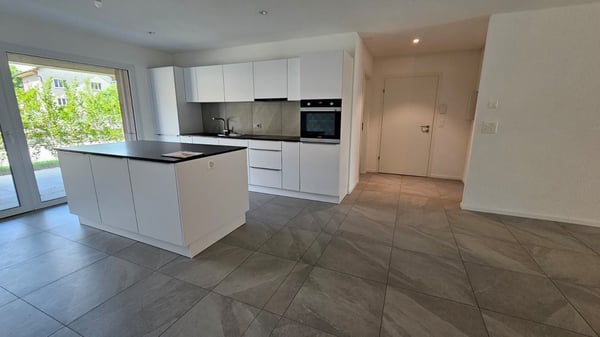 Magnifique appartement de 4.5 pièces au rez-de-chaussée 1