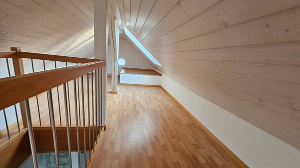 Très bel appartement de 2 pièces au 2e étage 8