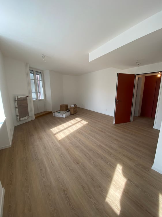 Très joli studio rénové au cœur de Delémont 3