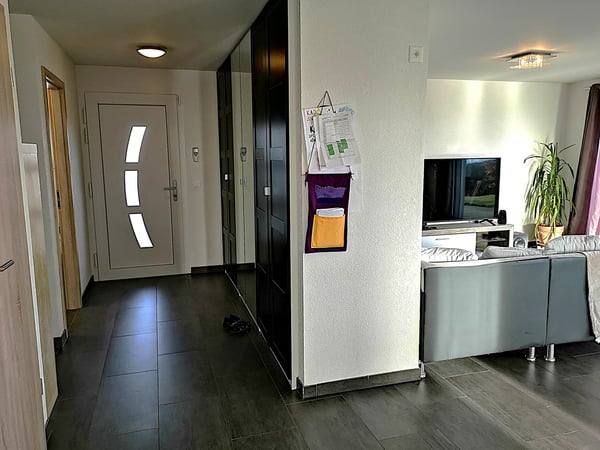 Grande maison soignée de 2016, 1.5pces, garage double, terrasse, vue 9