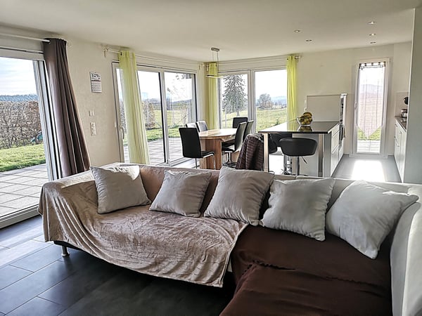 Grande maison soignée de 2016, 1.5pces, garage double, terrasse, vue 12