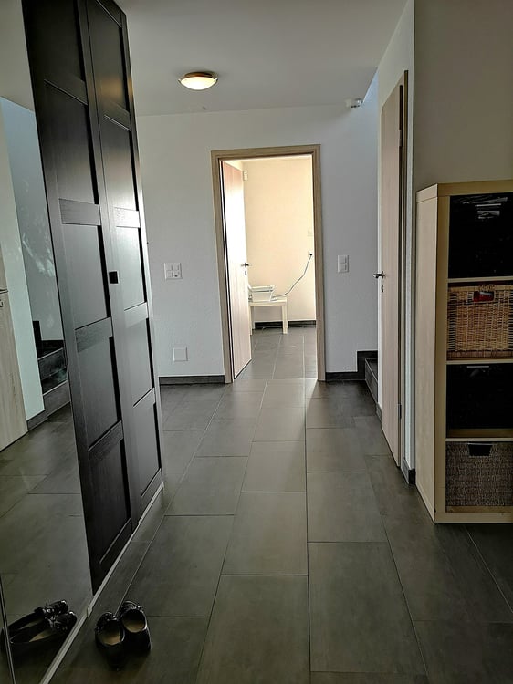 Grande maison soignée de 2016, 1.5pces, garage double, terrasse, vue 8