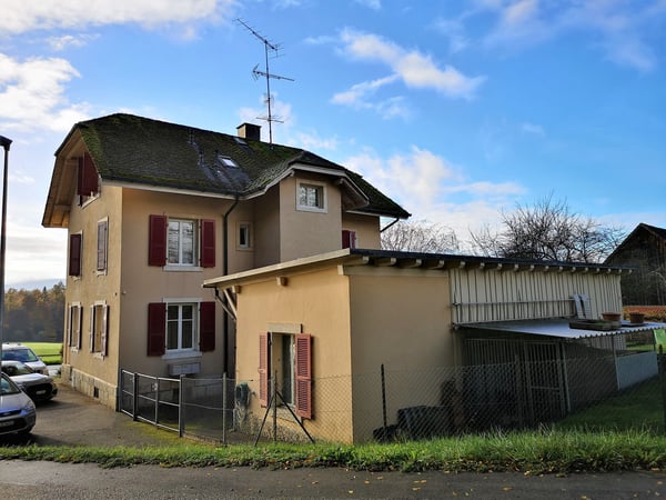 Immeuble complètement loué de 3 appartements avec réserve de terrain à bâtir 5