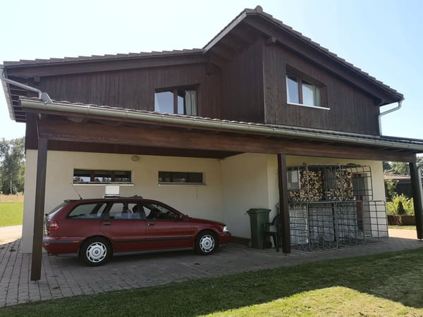 Grande maison familiale de 2.5 pièces à Lajoux, possibilité gestion chambres d'hôtes 5