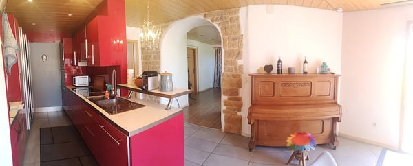 Grande maison familiale de 2.5 pièces à Lajoux, possibilité gestion chambres d'hôtes 15