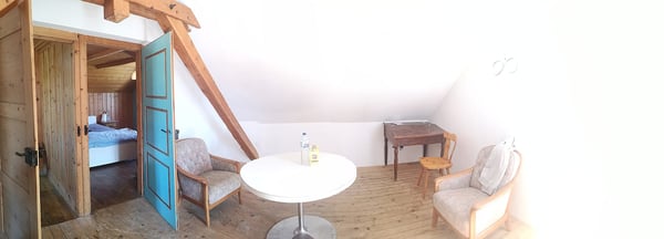 Grande maison familiale de 2.5 pièces à Lajoux, possibilité gestion chambres d'hôtes 48